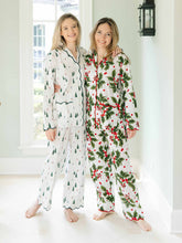 Load image into Gallery viewer, Ski Print Pajamas
