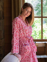 Load image into Gallery viewer, Red Filigree Classic Robe
